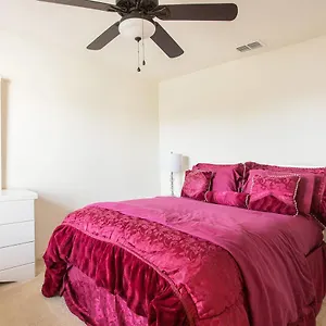 https://modern-4-bedroom-house-with-swimming-pool.hotelstampa.org